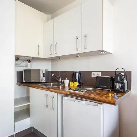Cmg Porte Maillot/ Chartres * Нёйи-сюр-Сен